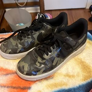 Nike Air Force 1 olive camo reflective